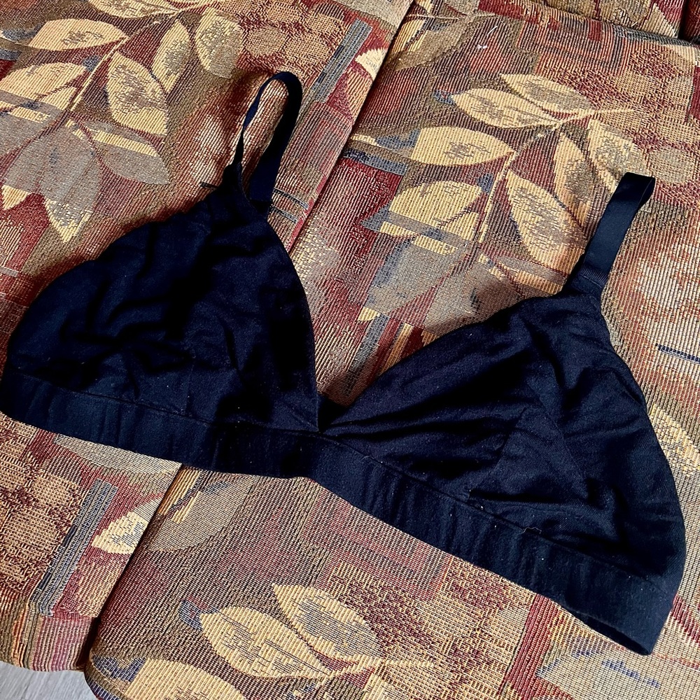 Black Triangle MeUndies Bralette